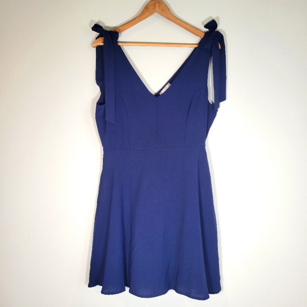 Altar'd State Navy V-Neck  Fit and Flare Mini Dress L